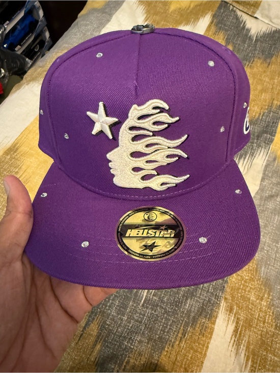 Hellstar Other - Hellstar Men’s Purple Flame & Star Snapback Hat 7 1/4